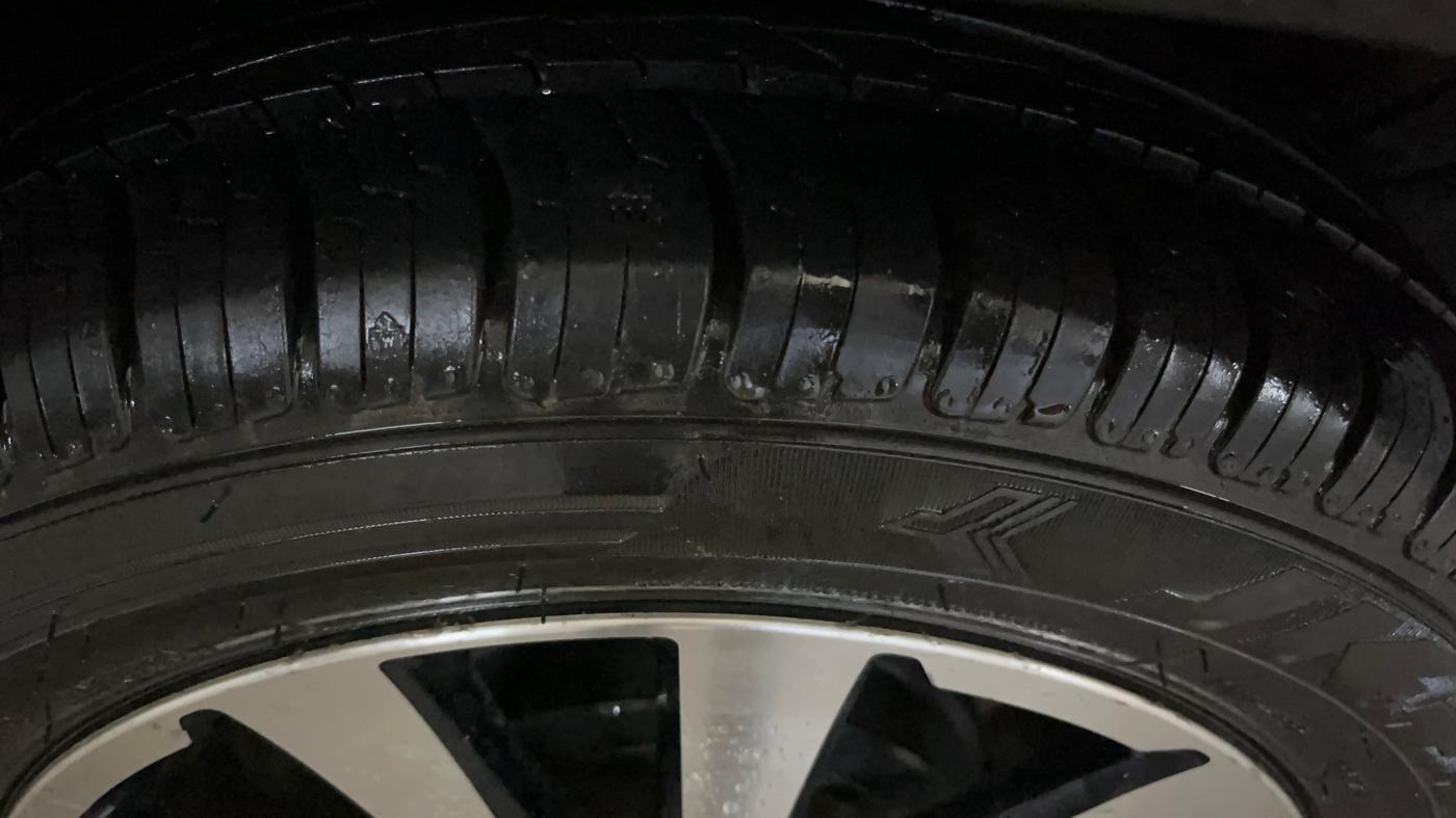2014 Toyota Etios CROSS 1.5 V, Petrol, Manual, 66,631 km, Right Rear Tyre Tread