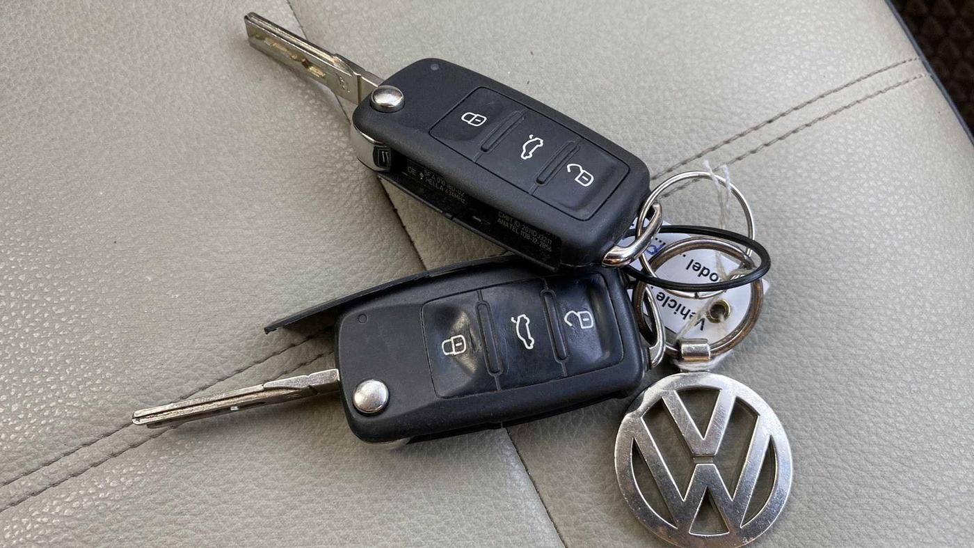 2014 Volkswagen Polo HIGHLINE1.2L, Petrol, Manual, 50,860 km, Key Close Up