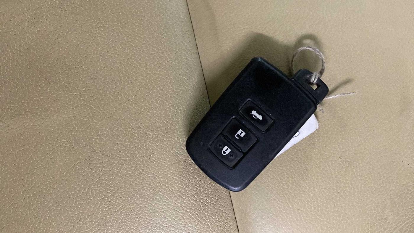 2018 Toyota Corolla Altis GL PETROL, Petrol, Manual, 28,054 km, Key Close Up