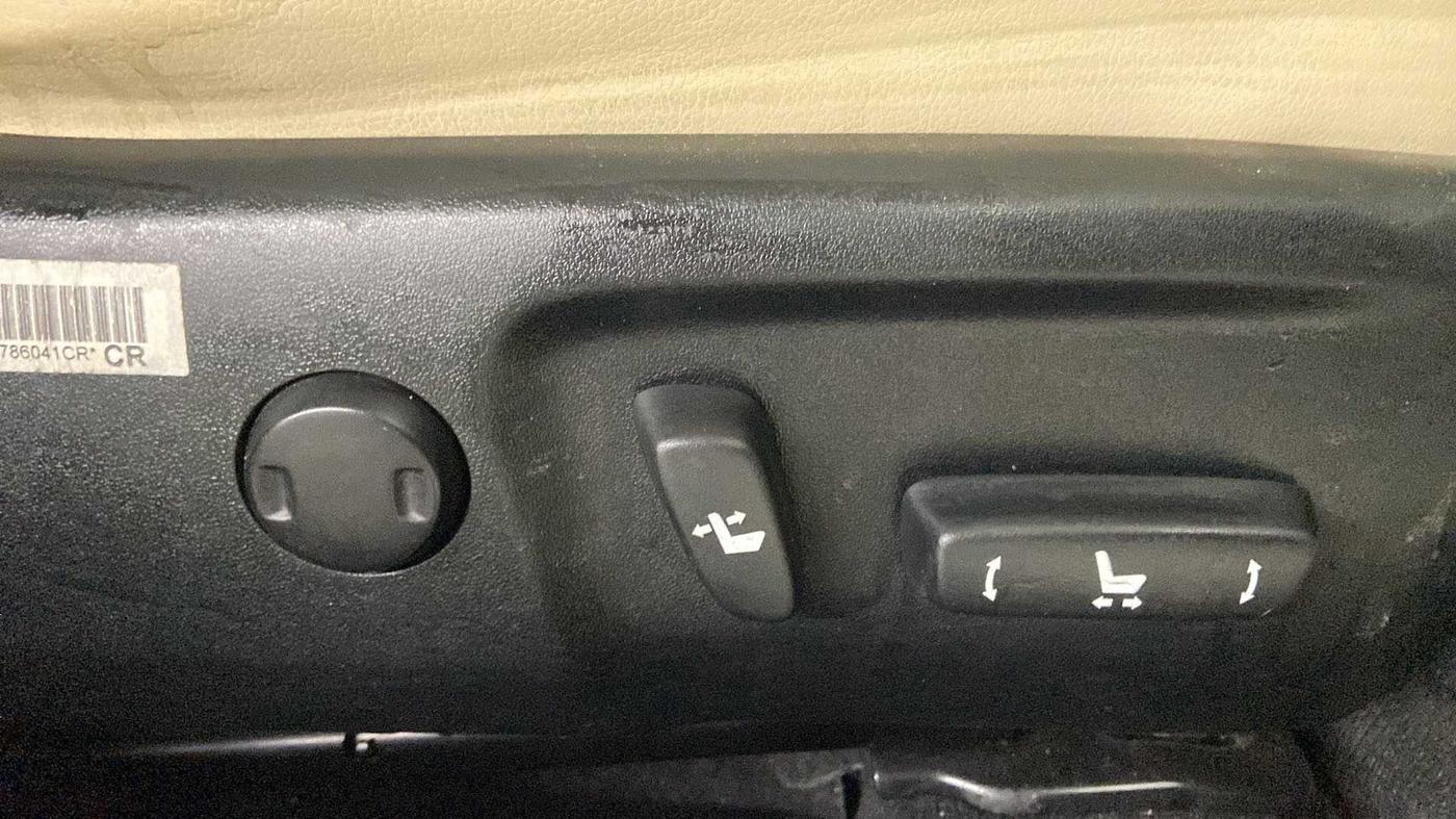 2018 Toyota Corolla Altis GL PETROL, Petrol, Manual, 28,054 km, Driver Side Adjustment Panel