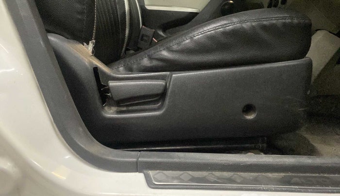 2017 Maruti Alto K10 VXI (O), Petrol, Manual, 42,731 km, Driver Side Adjustment Panel