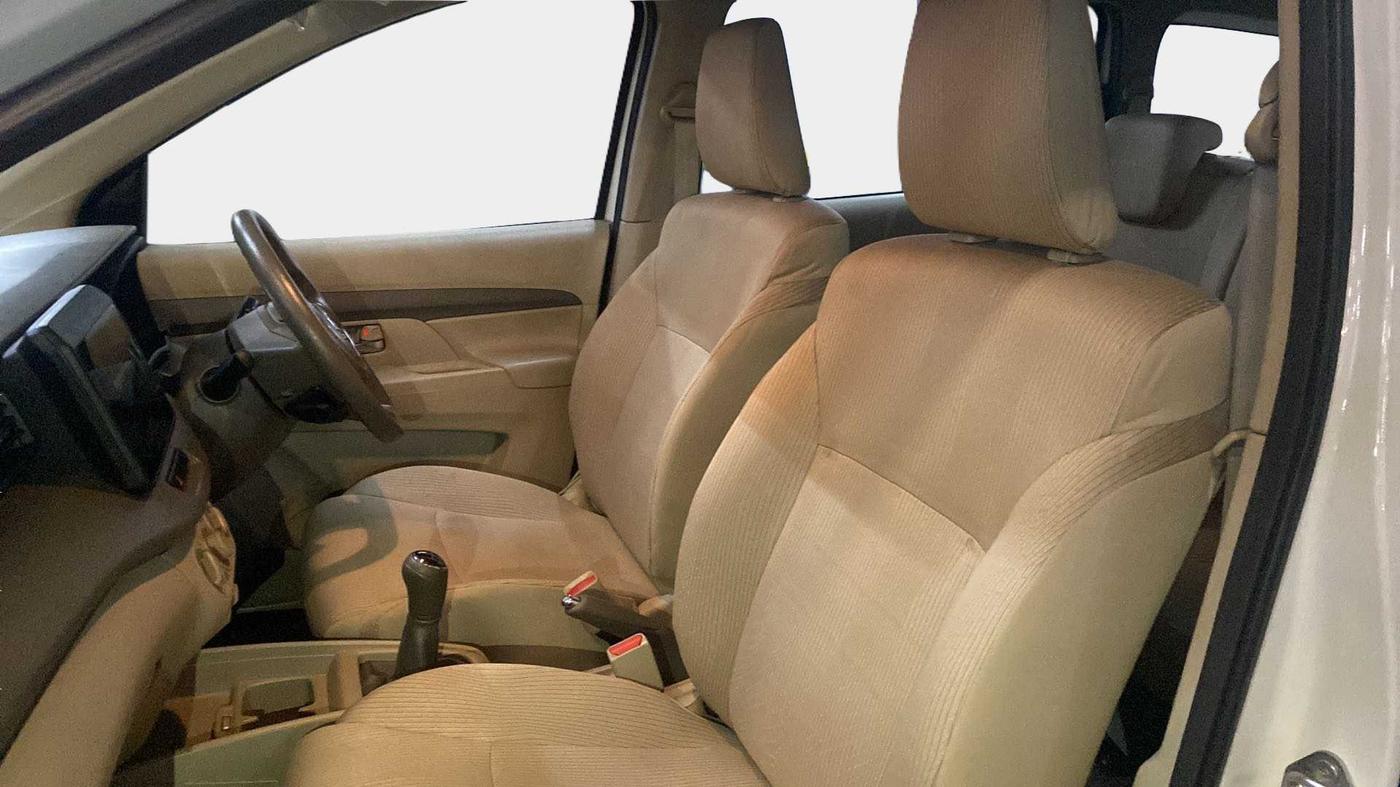 2022 Maruti Ertiga VXI SHVS, Petrol, Manual, 11,744 km, Right Side Front Door Cabin
