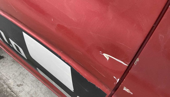 2017 Renault Kwid RXT 1.0 (O), Petrol, Manual, 48,781 km, Right rear door - Door handle has minor damage