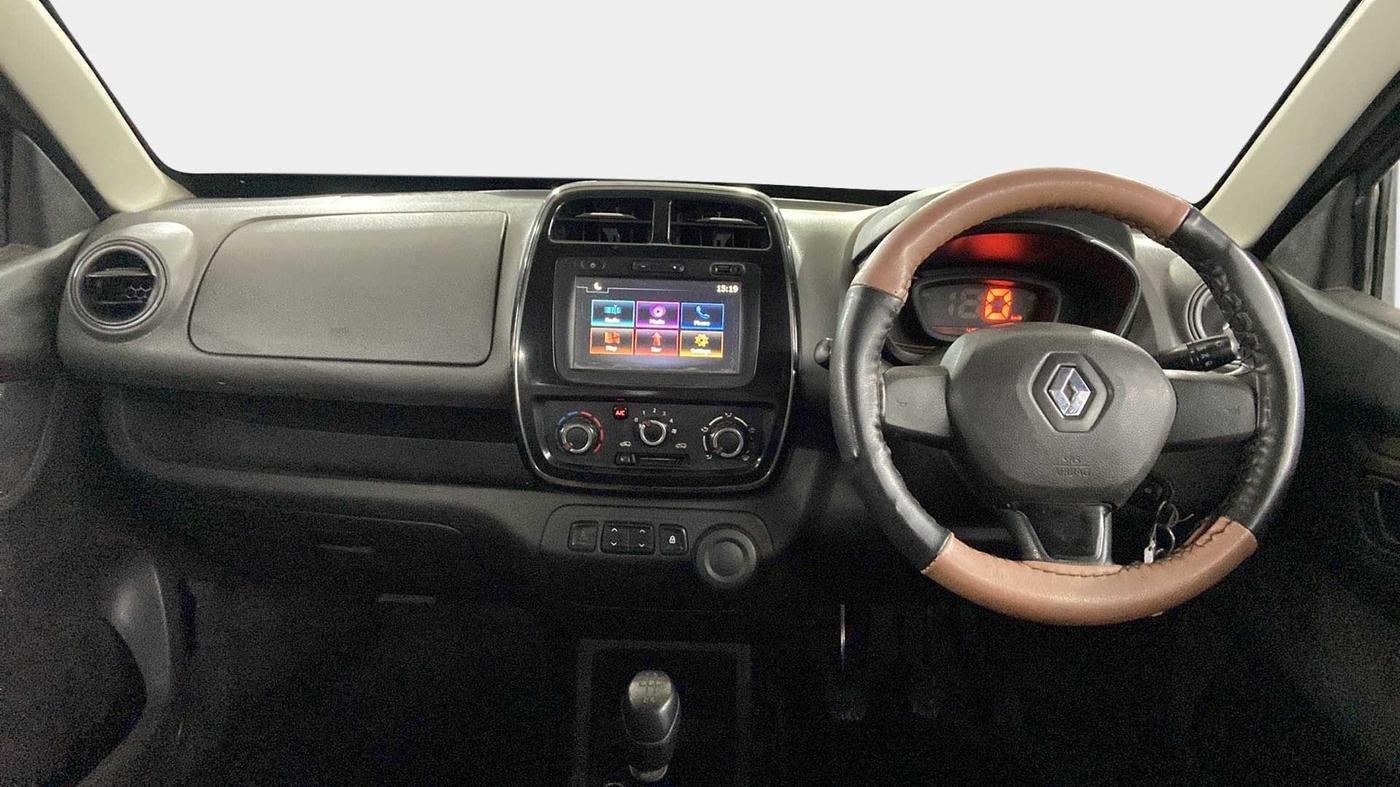 2017 Renault Kwid RXT 1.0 (O), Petrol, Manual, 48,781 km, Dashboard
