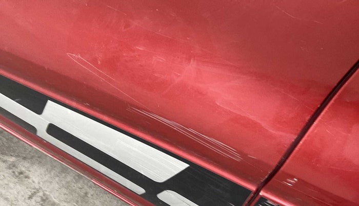 2017 Renault Kwid RXT 1.0 (O), Petrol, Manual, 48,781 km, Front passenger door - Minor scratches