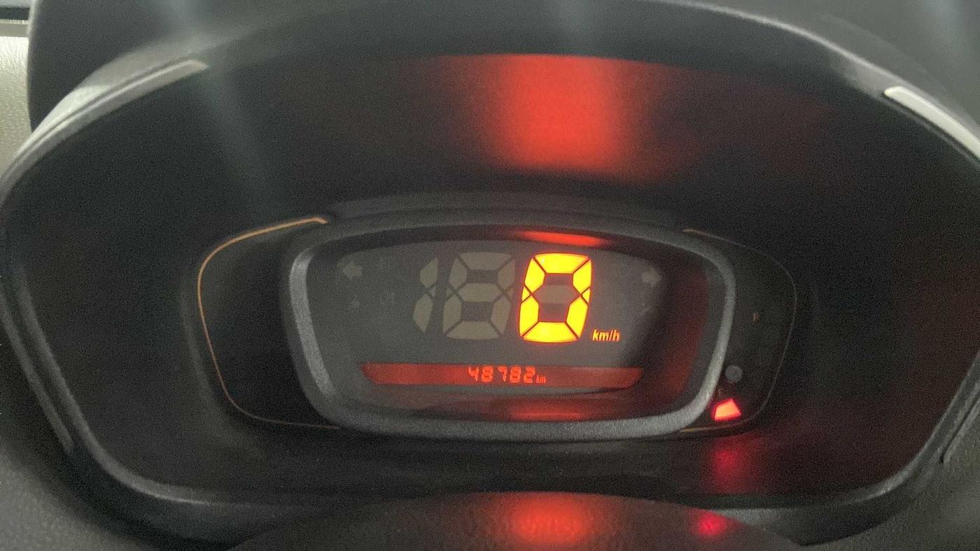 2017 Renault Kwid RXT 1.0 (O), Petrol, Manual, 48,781 km, Odometer Image