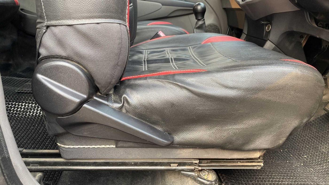 2011 Toyota Etios G, Petrol, Manual, 29,204 km, Driver Side Adjustment Panel