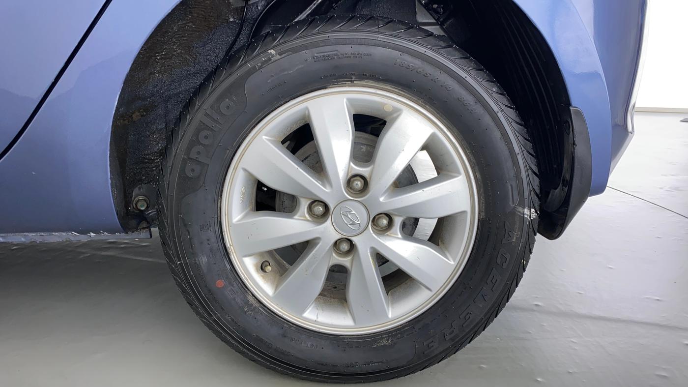 2014 Hyundai i20 SPORTZ 1.2 VTVT, Petrol, Manual, 36,030 km, Left Rear Wheel