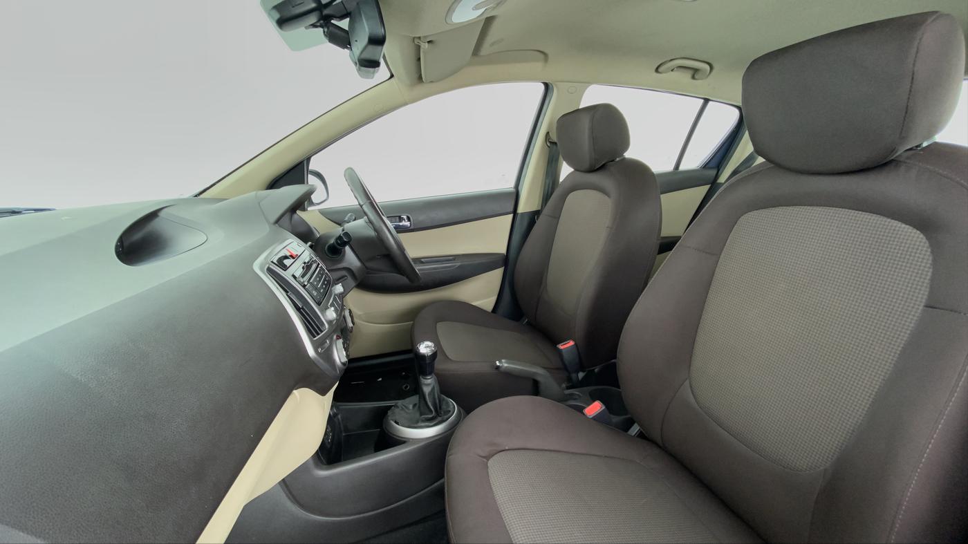 2014 Hyundai i20 SPORTZ 1.2 VTVT, Petrol, Manual, 36,030 km, Right Side Front Door Cabin