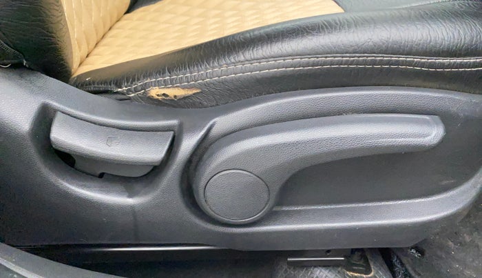 2019 Hyundai Elite i20 ASTA 1.4 CRDI (O), Diesel, Manual, 52,124 km, Driver Side Adjustment Panel