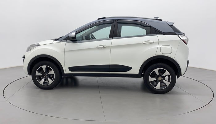 2018 Tata NEXON XZ PLUS DIESEL DUAL TONE, Diesel, Manual, 1,24,653 km, Left Side