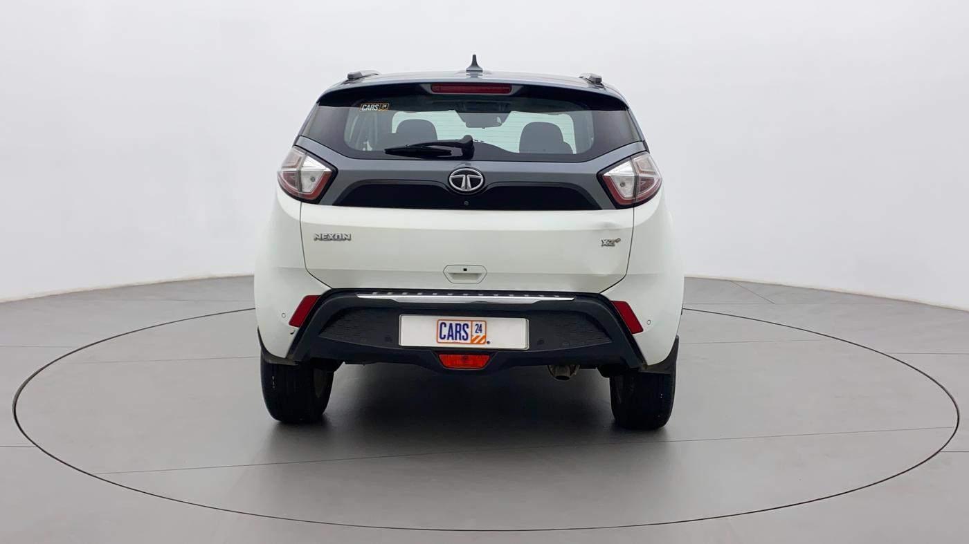 2018 Tata NEXON XZ PLUS DIESEL DUAL TONE, Diesel, Manual, 1,24,653 km, Back/Rear