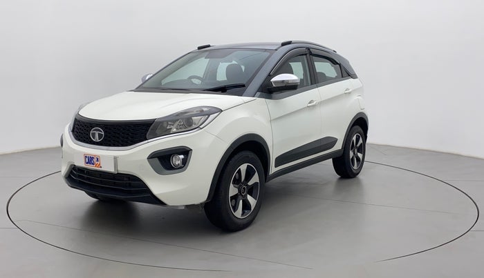 2018 Tata NEXON XZ PLUS DIESEL DUAL TONE, Diesel, Manual, 1,24,653 km, Left Front Diagonal