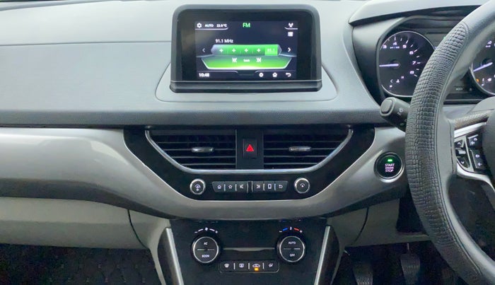 2018 Tata NEXON XZ PLUS DIESEL DUAL TONE, Diesel, Manual, 1,24,653 km, Air Conditioner