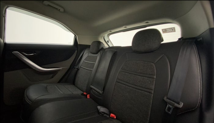 2018 Tata NEXON XZ PLUS DIESEL DUAL TONE, Diesel, Manual, 1,24,653 km, Right Side Rear Door Cabin