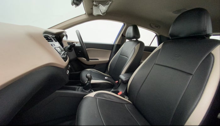 2017 Hyundai Elite i20 MAGNA 1.2, Petrol, Manual, 80,609 km, Right Side Front Door Cabin
