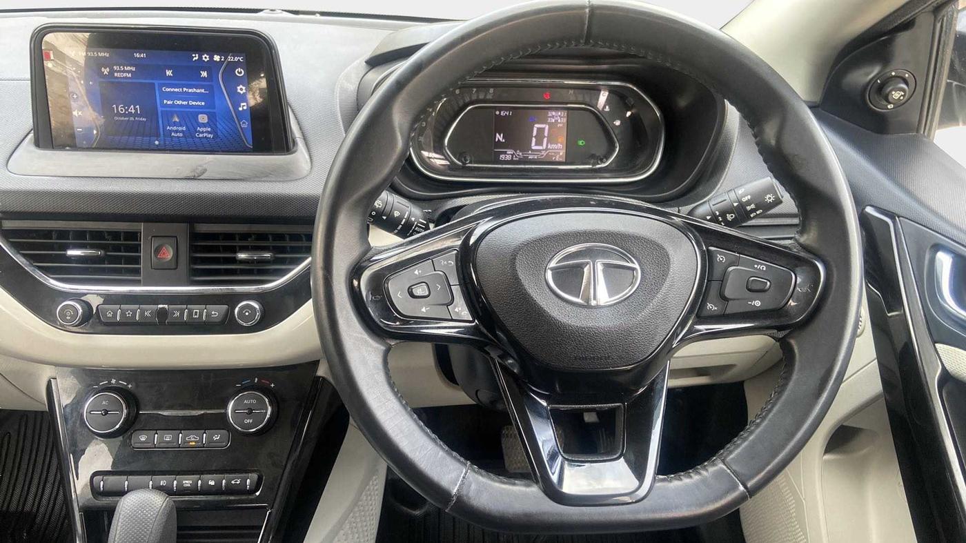 2020 Tata NEXON XZA PLUS SUNROOF PETROL, Petrol, Automatic, 19,381 km, Steering Wheel Close Up