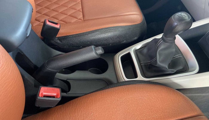 2022 Hyundai VENUE S 1.2, Petrol, Manual, 3,738 km, Gear Lever