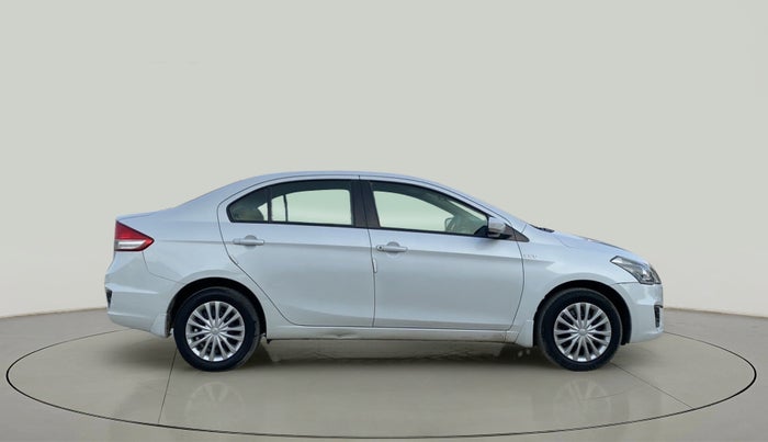 2015 Maruti Ciaz VXI+, Petrol, Manual, 91,188 km, Right Side
