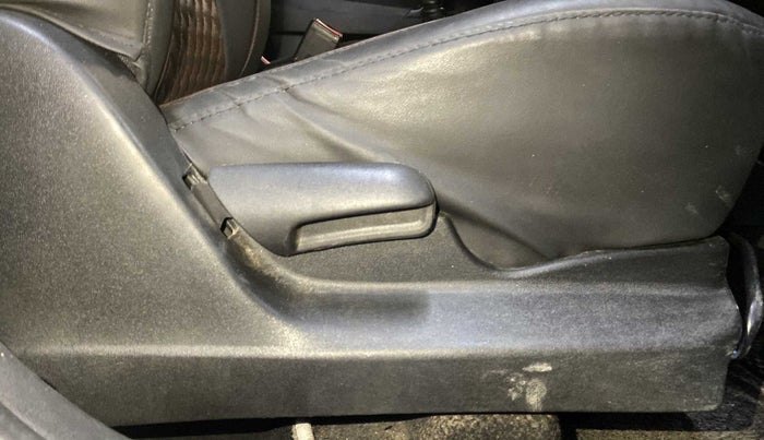2018 Maruti Vitara Brezza VDI, Diesel, Manual, 78,602 km, Driver Side Adjustment Panel