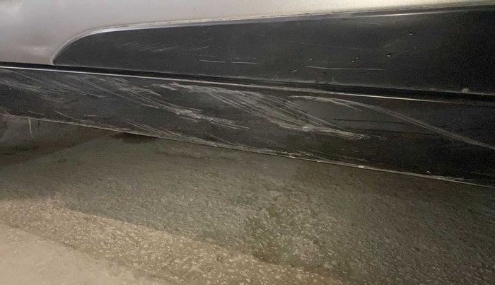 2018 Maruti Vitara Brezza VDI, Diesel, Manual, 78,602 km, Left running board - Cladding has minor damage