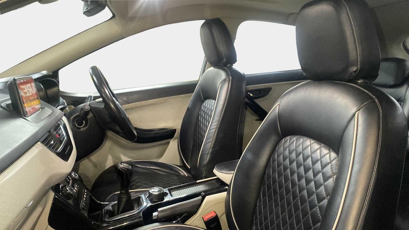 2021 Tata NEXON XZ PLUS (O) PETROL, Petrol, Manual, 35,797 km, Right Side Front Door Cabin