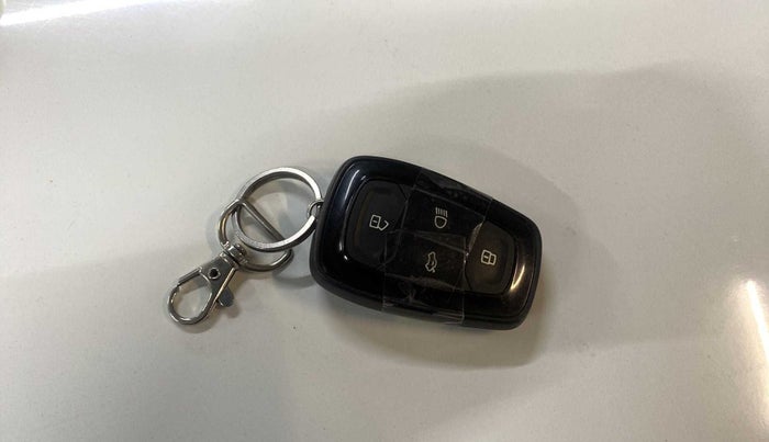 2021 Tata NEXON XZ PLUS (O) PETROL, Petrol, Manual, 35,797 km, Key Close Up