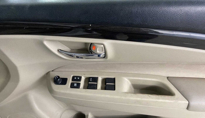 2017 Maruti Ciaz VXI+, Petrol, Manual, 30,903 km, Driver Side Door Panels Control