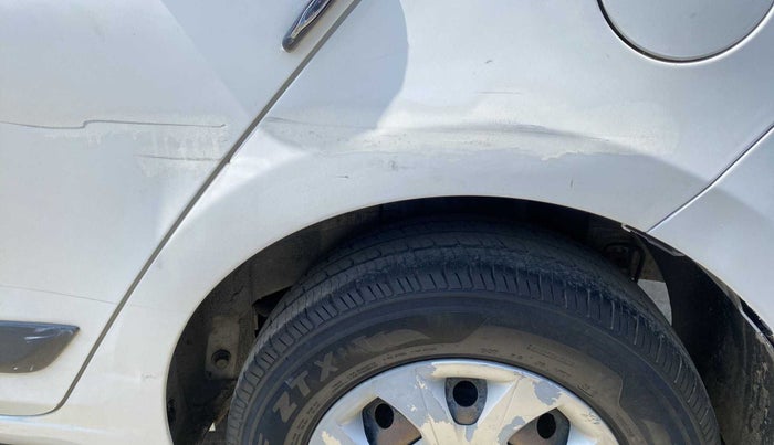 2016 Hyundai Elite i20 SPORTZ 1.2, Petrol, Manual, 92,143 km, Left quarter panel - Minor scratches