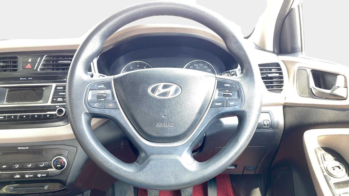 2016 Hyundai Elite i20 SPORTZ 1.2, Petrol, Manual, 92,143 km, Steering Wheel Close Up