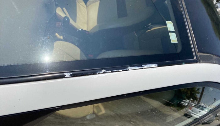 2016 Hyundai Elite i20 SPORTZ 1.2, Petrol, Manual, 92,143 km, Left A pillar - Paint is slightly faded