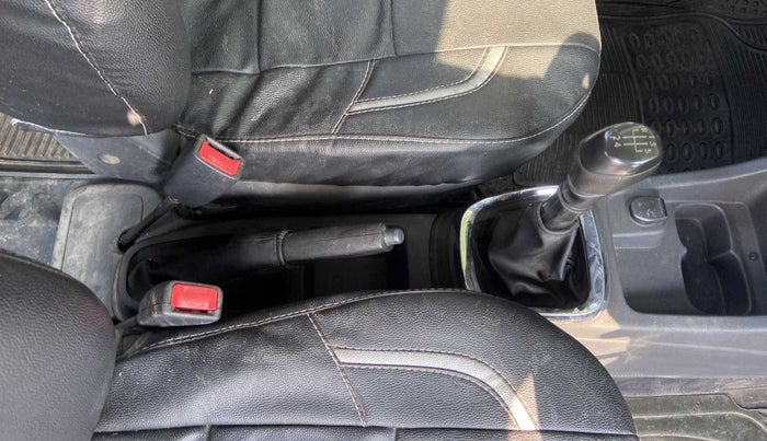 2016 Renault Kwid RXT 0.8, Petrol, Manual, 19,712 km, Gear Lever