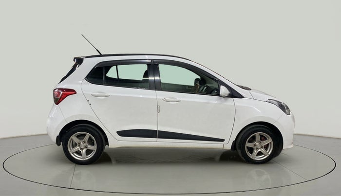 2019 Hyundai Grand i10 SPORTZ 1.2 KAPPA VTVT, Petrol, Manual, 26,452 km, Right Side View