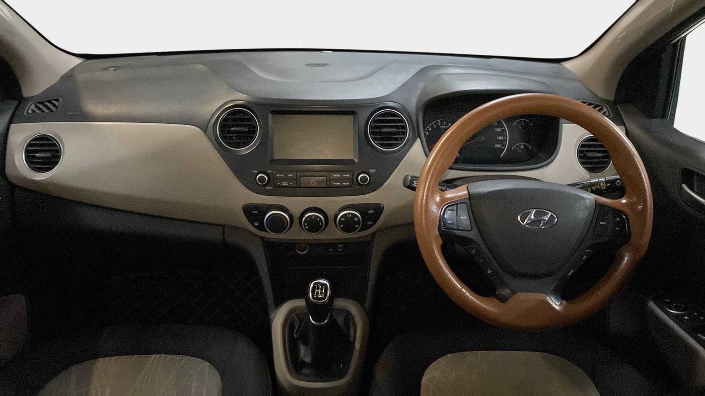 2019 Hyundai Grand i10 SPORTZ 1.2 KAPPA VTVT, Petrol, Manual, 26,452 km, Dashboard