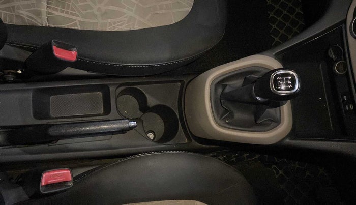 2019 Hyundai Grand i10 SPORTZ 1.2 KAPPA VTVT, Petrol, Manual, 26,452 km, Gear Lever