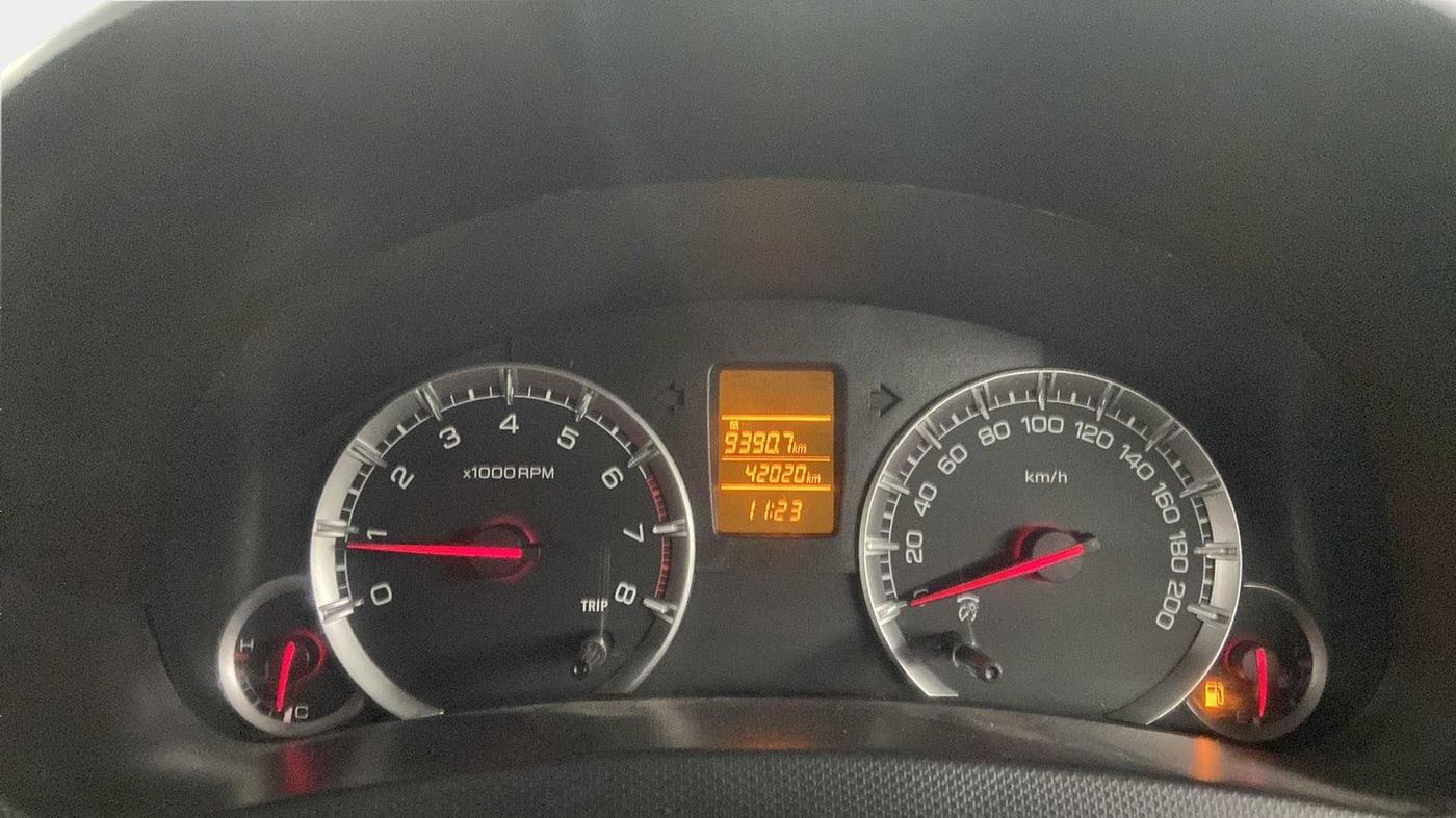 2016 Maruti Swift VXI, Petrol, Manual, 42,019 km, Odometer Image