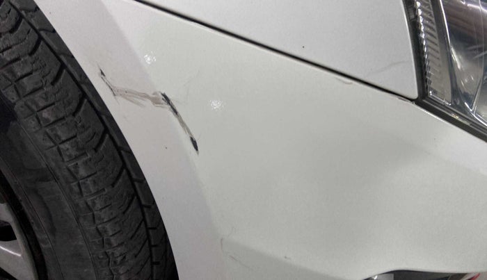 2016 Maruti Swift VXI, Petrol, Manual, 42,019 km, Front bumper - Minor scratches