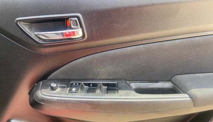 2018 Maruti Swift VXI AMT, Petrol, Automatic, 22,580 km, Driver Side Door Panels Control