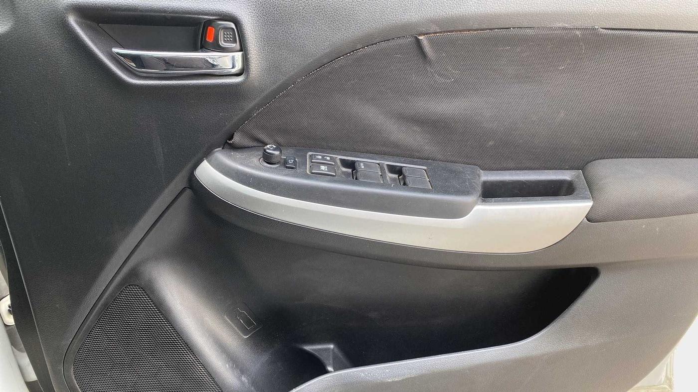 2016 Maruti Baleno ZETA PETROL 1.2, Petrol, Manual, 34,532 km, Driver Side Door Panels Control