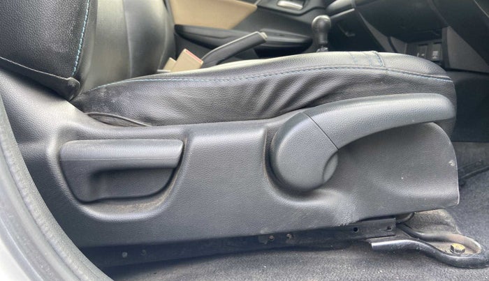 2016 Honda Jazz 1.5L I-DTEC V, Diesel, Manual, 19,152 km, Driver Side Adjustment Panel