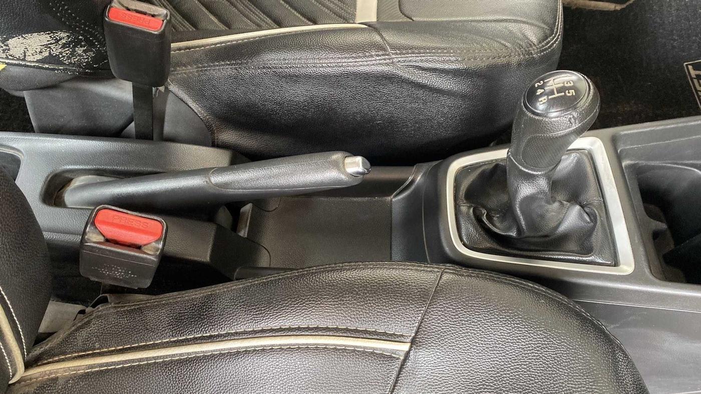 2018 Maruti Swift VXI, Petrol, Manual, 64,582 km, Gear Lever