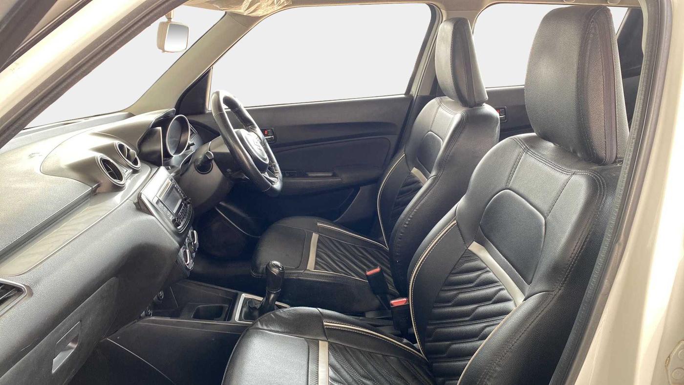 2018 Maruti Swift VXI, Petrol, Manual, 64,582 km, Right Side Front Door Cabin