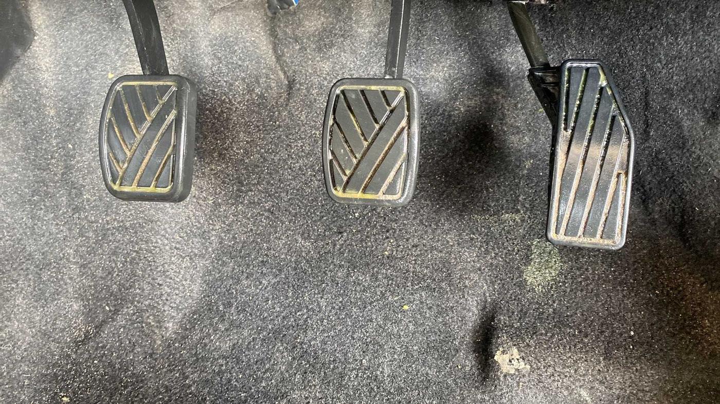 2018 Maruti Swift VXI, Petrol, Manual, 64,582 km, Pedals