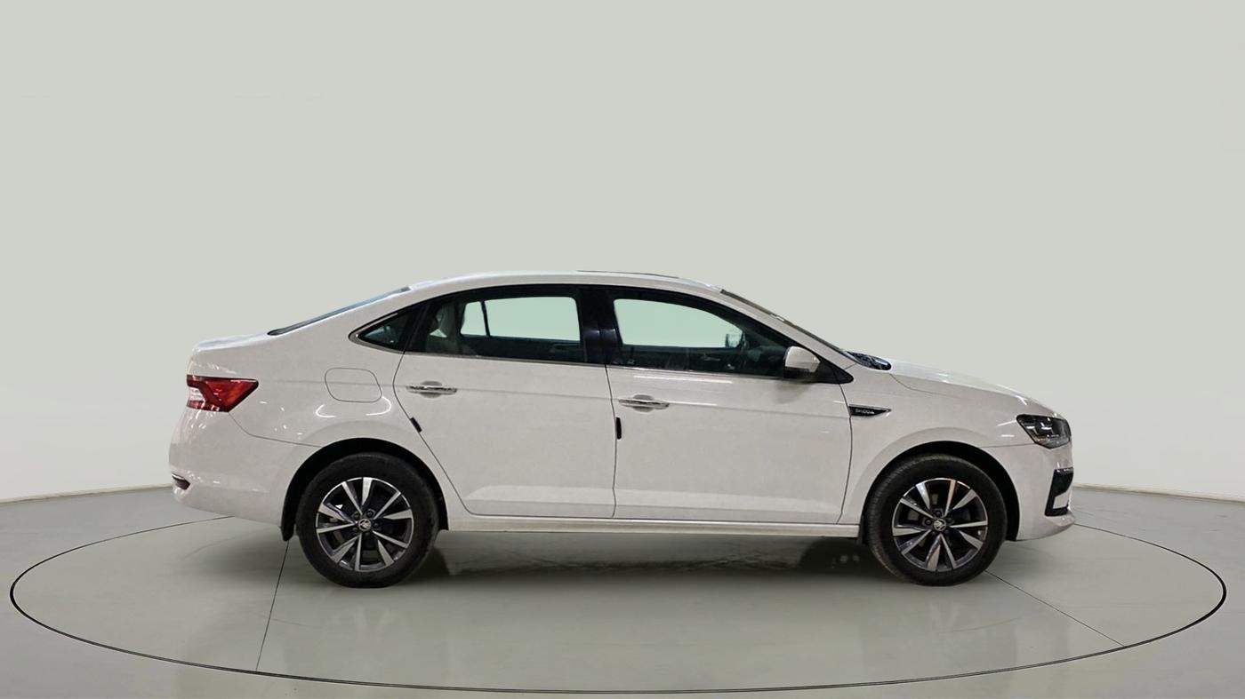 2023 Skoda SLAVIA STYLE 1.0L TSI AT, Petrol, Automatic, 10,058 km, Right Side View