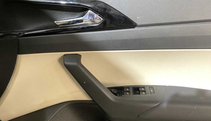 2023 Skoda SLAVIA STYLE 1.0L TSI AT, Petrol, Automatic, 10,058 km, Driver Side Door Panels Control
