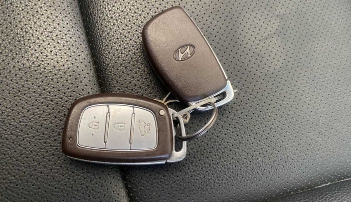 2019 Hyundai Creta SX (O) 1.6 PETROL, Petrol, Manual, 25,937 km, Key Close Up