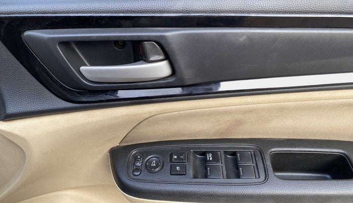 2021 Honda Amaze 1.5L I-DTEC V, Diesel, Manual, 96,724 km, Driver Side Door Panels Control
