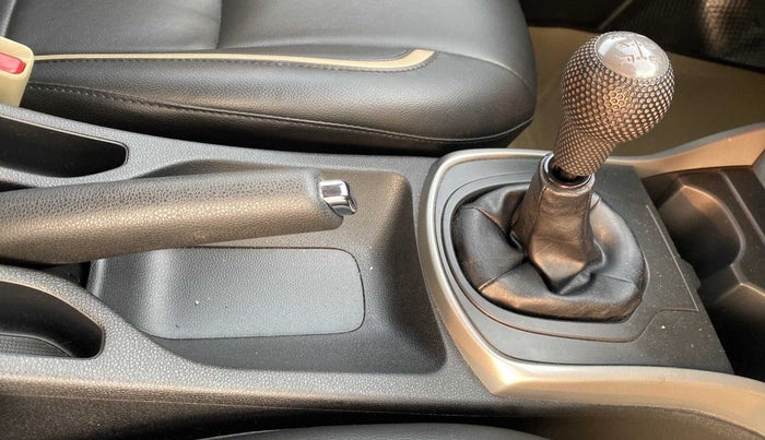 2016 Honda City 1.5L I-VTEC V MT, Petrol, Manual, 48,862 km, Gear Lever