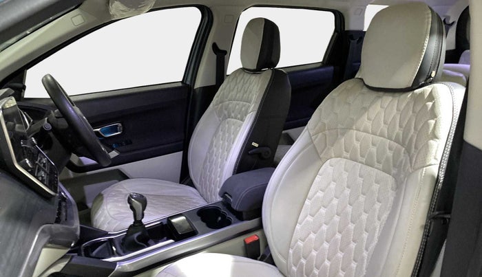 2022 Tata Safari XT PLUS, Diesel, Manual, 26,164 km, Right Side Front Door Cabin