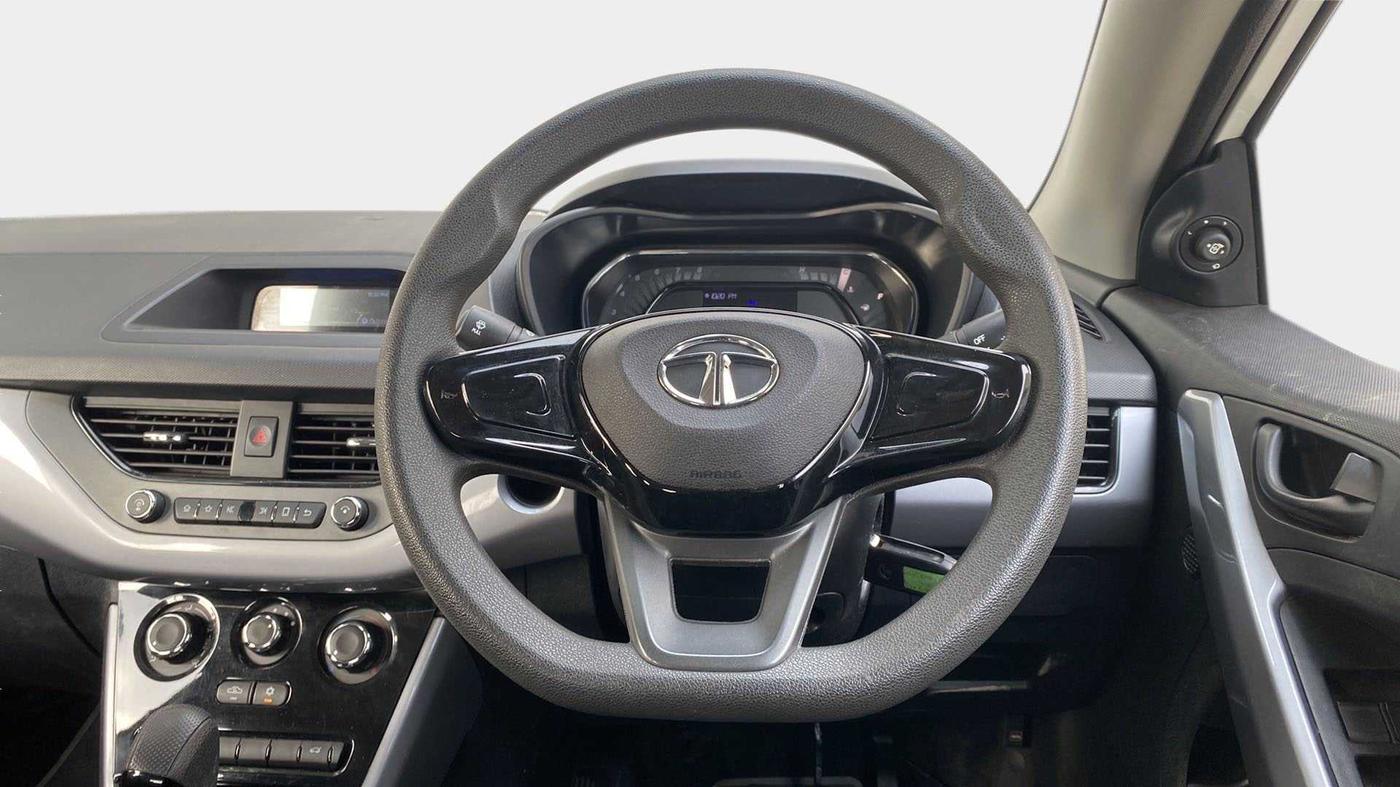 2021 Tata NEXON XMA DIESEL, CNG, Automatic, 23,869 km, Steering Wheel Close Up